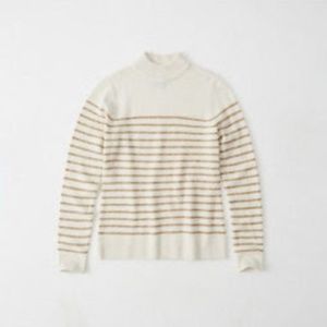 EUC Abercrombie & Fitch Cream and Tan Striped Sweater
